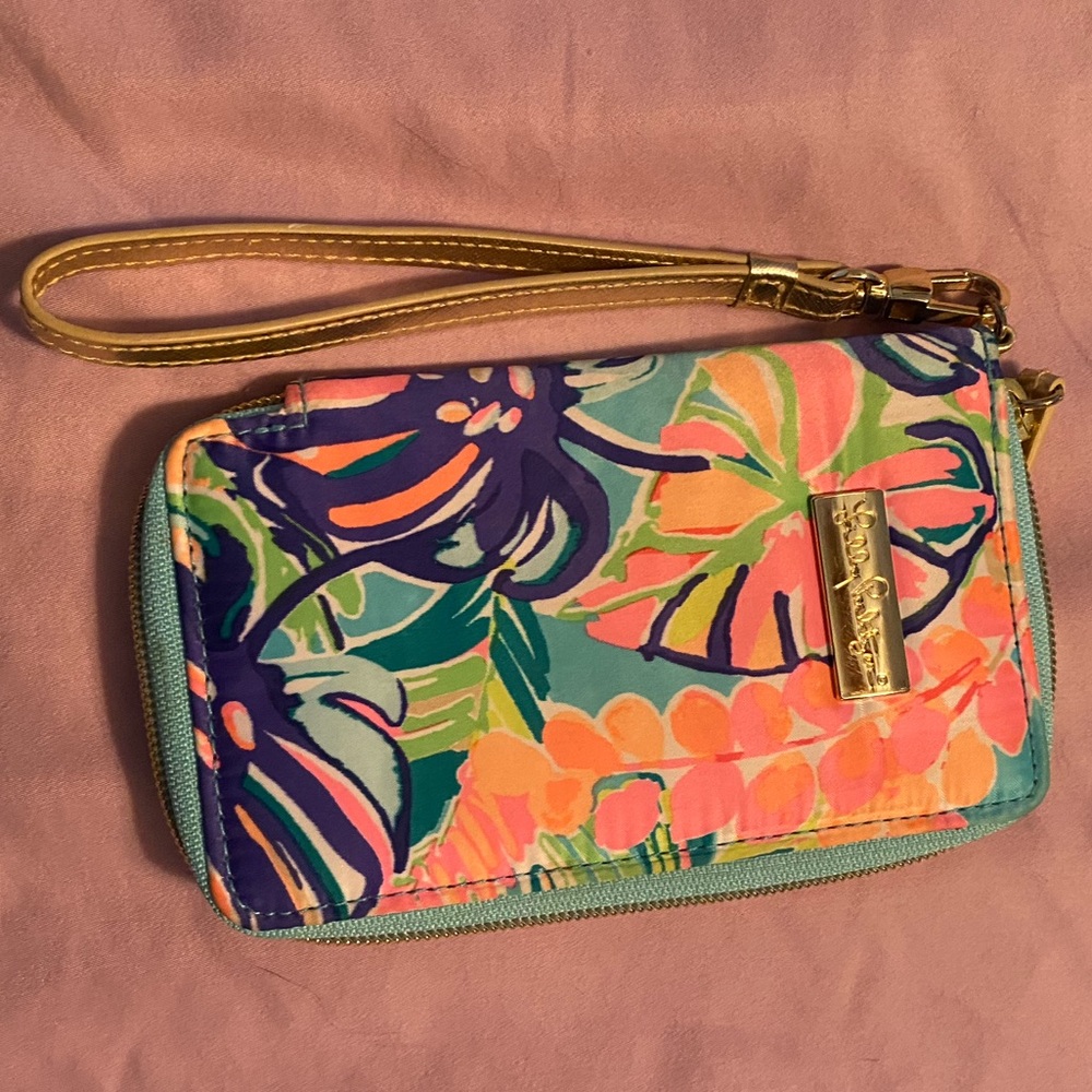 Lilly Pulitzer wristlet